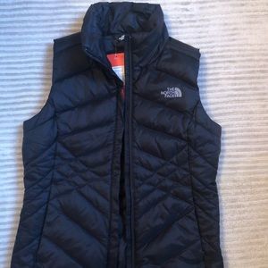 NWT North Face Down Vest XS